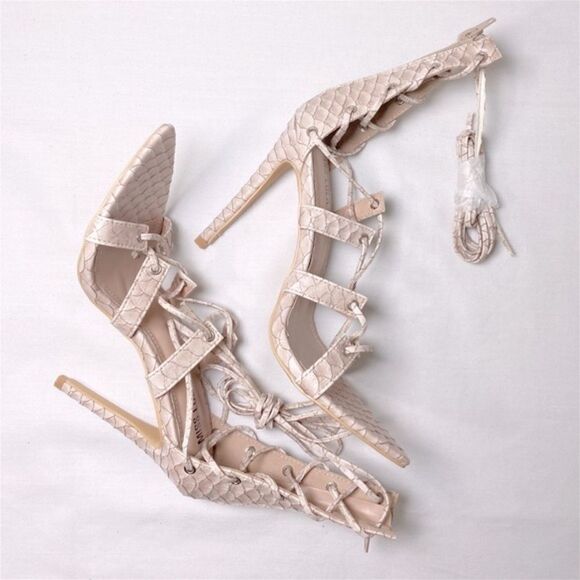 NWOT Miss Lola PARADISE SKIES - Nude - Picture 3 of 9